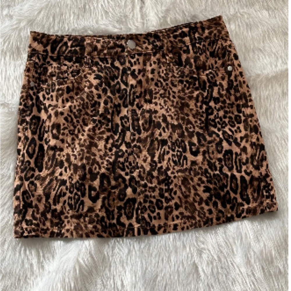 NWOT Dollhouse Leopard Mini Skirt Size 15 1XL